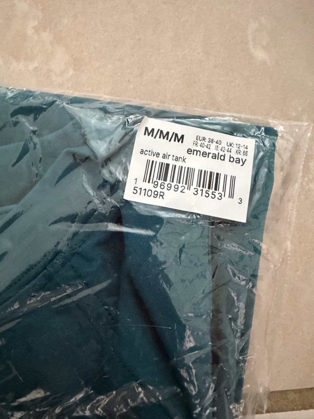 NWT SPANX Teal Sleeveless Crewneck active air Tank teal emerald bay M - Picture 4 of 4